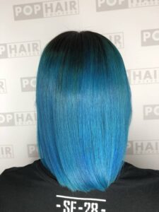 Blaue-Haare-225x300