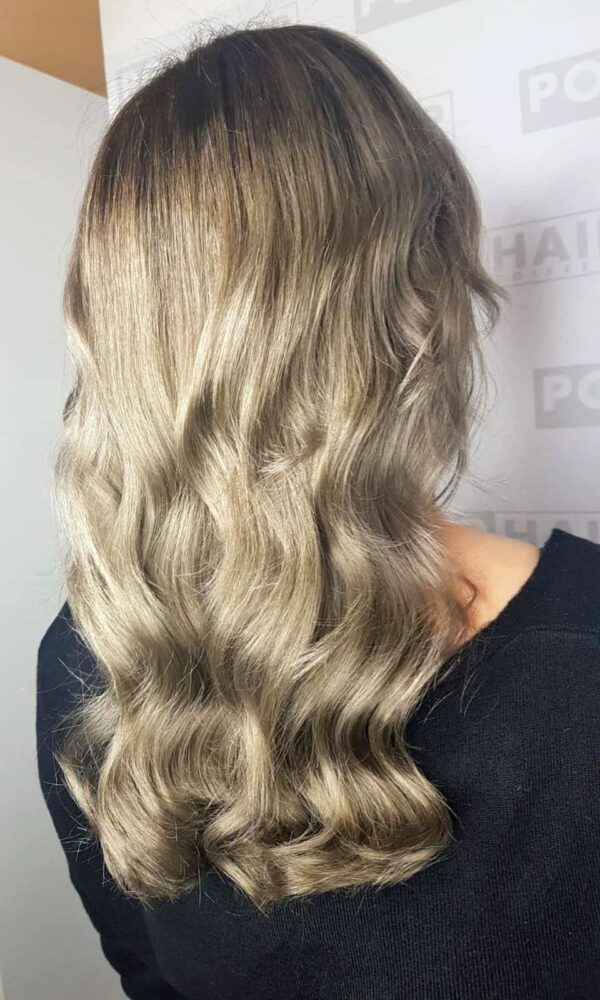 Dunkles-kühles-Balayage-600x1000 Aktuelles Dunkles-kühles-Balayage-600x1000