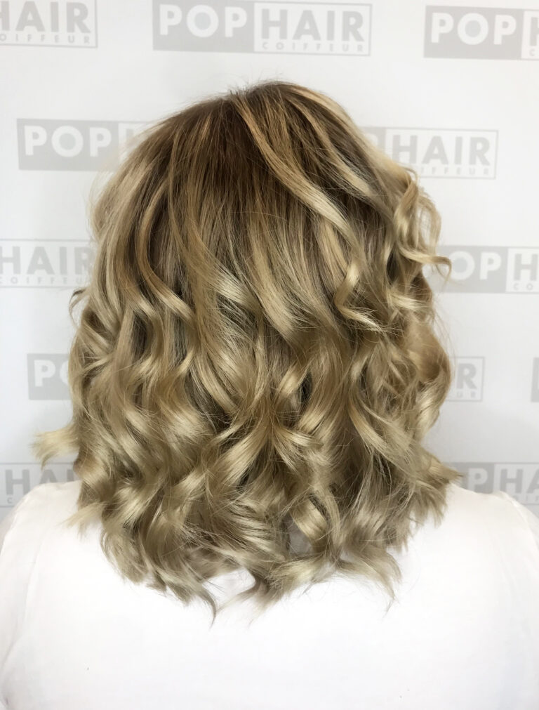 blonde-haare-mit-locken